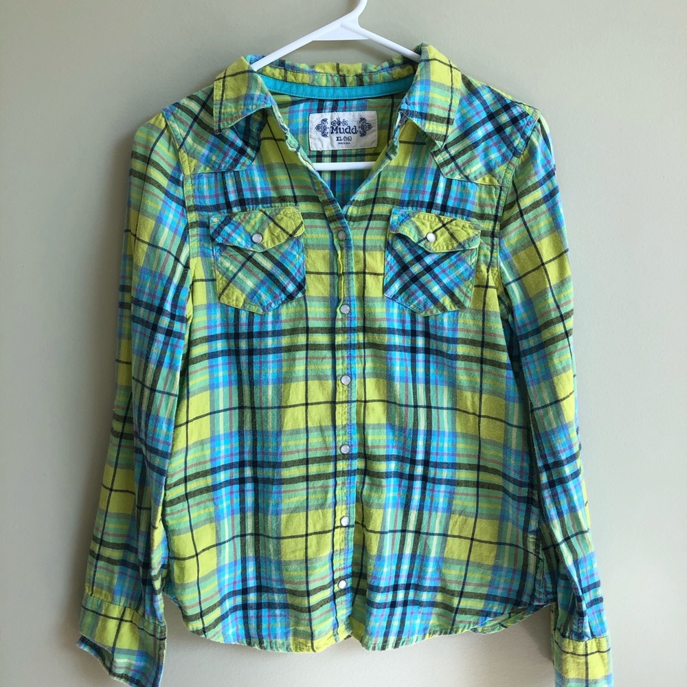 Long sleeve plaid flannel shirt